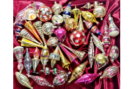 The Alchemy of Glass: Unveiling the Secret "Glinka" Technique of Soviet Ornaments