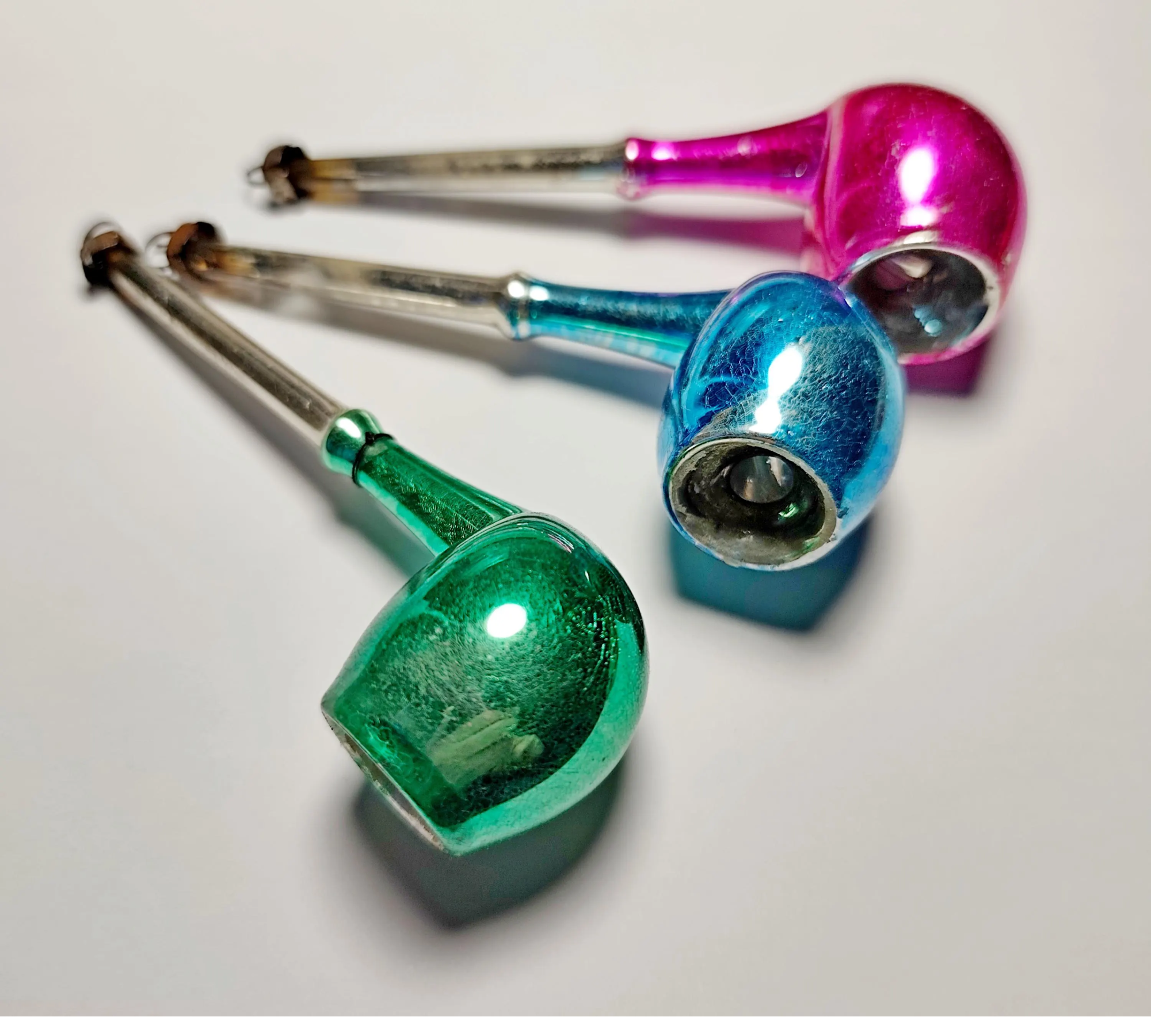 GDR Glass Smoking Pipes: Choose Your Color